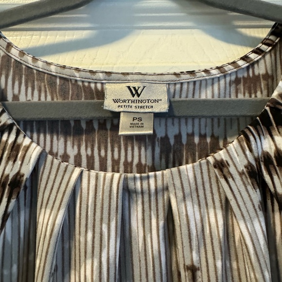 Worthington Women’s blouse - brown, black, white - Petite stretch - Picture 2 of 9